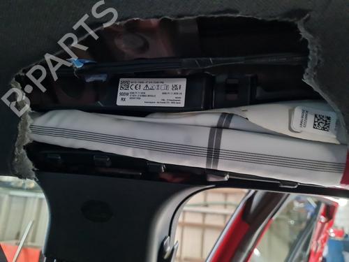 right-curtain-airbag-toyota-c-hr-_x1_-2016-40013763 main image