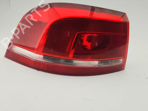 left-taillight-vw-passat-b7-variant-365-2010-2011-2012-2013-2014-2015-36274216 main image