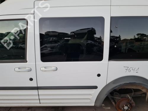 Used Left slide door FORD TOURNEO CONNECT 1.8 TDCi (110 hp) 29176600