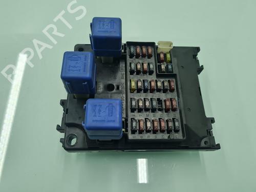 Used Fuse box NISSAN PATROL GR V Wagon (Y61) 2.8 TD (129 hp) 21638205