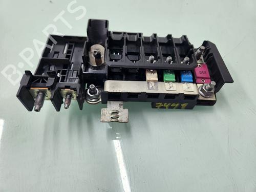 Used Fuse box Fuse box MERCEDES-BENZ GLA-CLASS (X156) GLA 200 CDI / d (156.908) (136 hp) 27323332 27323332