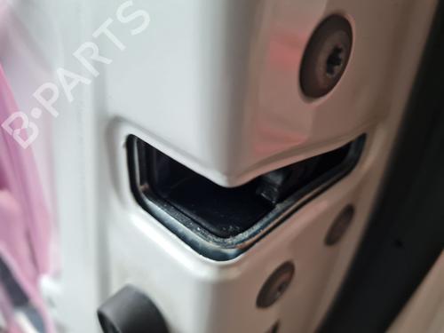 front-right-lock-lexus-nx-_z1_-2014-28584456 main image