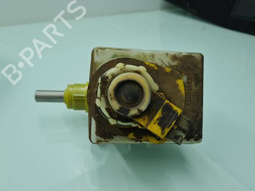 Brake master cylinder LAND ROVER DEFENDER Pick Up (L316)  | BP21650684M77 