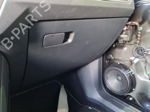 Used Glove box Glove box VW TOURAN (5T1) 2.0 TDI (150 hp) 31809571 31809571