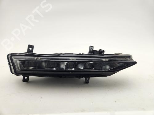 Farol Nevoeiro frente esquerdo SKODA SUPERB III Estate (3V5) 2.0 TDI (150 hp) 31338947