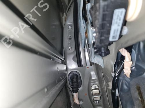Rudehejsemekanisme venstre bagtil Rudehejsemekanisme venstre bagtil TOYOTA AURIS (_E18_) 1.8 Hybrid (ZWE186_, ZWE186R) (136 hp) 36866222 36866222