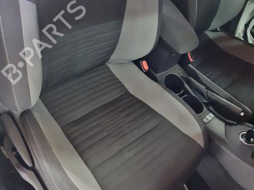 Right front seat TOYOTA AURIS (_E18_) 1.8 Hybrid (ZWE186_, ZWE186R) | BP40080608C16 - Image 2