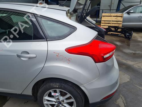 Używane Błotnik tylny lewy FORD FOCUS III [2010-2020]  21655602