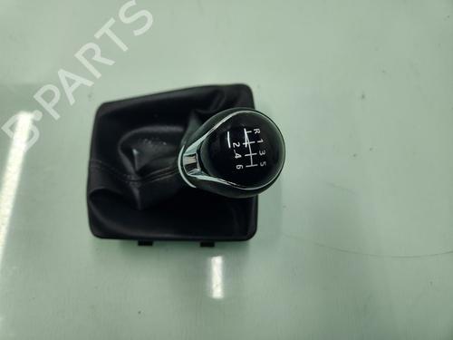 shift-knob-seat-leon-5f1-2012-2013-2014-2015-2016-2017-2018-2019-2020-2021-26432941 main image
