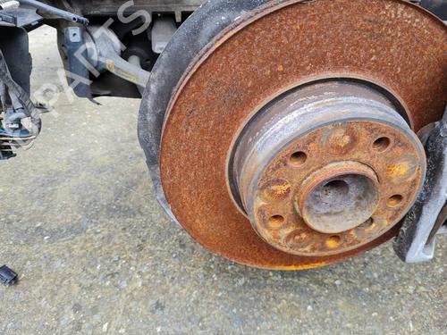 Used Left front steering knuckle BMW 5 (E60) 530 d (235 hp) 21648379