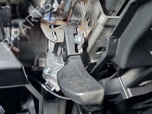 Used Steering column Steering column 38267224 38267224
