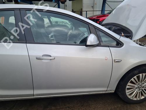 Used Right front door OPEL ASTRA J (P10) 1.6 CDTi (68) (110 hp) 22317458