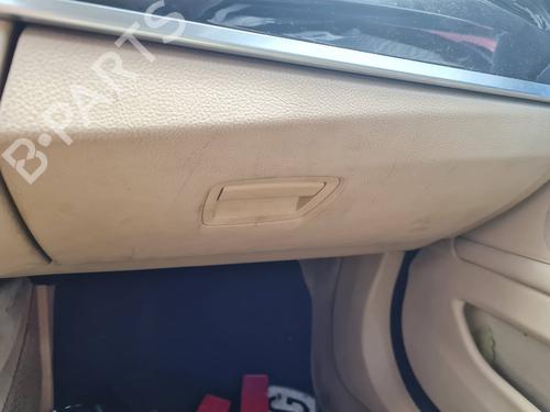 Handskerum BMW 5 (F10) 520 d (184 hp) 21640949