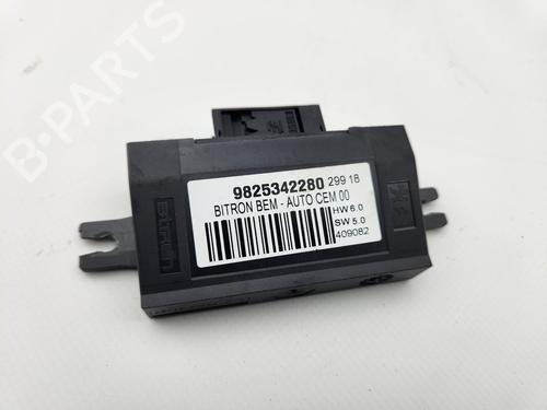 Used Electronic module Electronic module PEUGEOT 5008 II (MC_, MJ_, MR_, M4_) 1.2 THP (MRHNYH, MRHNYW, MRHNSJ, MRHNSU, MRHNSM) (131 hp) 29722865 29722865