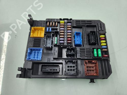 Fuse box PEUGEOT EXPERT Van (V_)  | BP27323338E1