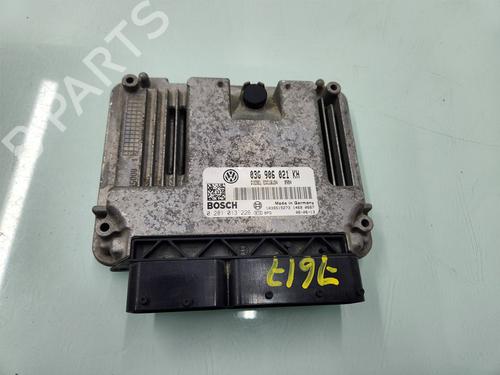 Used Engine control unit (ECU) VW GOLF V (1K1) [2003-2010]  26491951