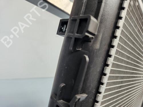 Used Water radiator KIA SPORTAGE III (SL) [2009-2017]  28376432