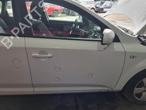 Used Right front door KIA CEE'D Hatchback (ED) [2006-2012]  22219242