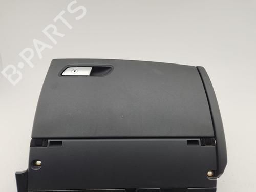 Used Glove box Glove box 31979299 31979299
