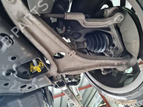 Used Right front suspension arm MERCEDES-BENZ CLA (C118) CLA 200 d (118.312) (150 hp) 31594294