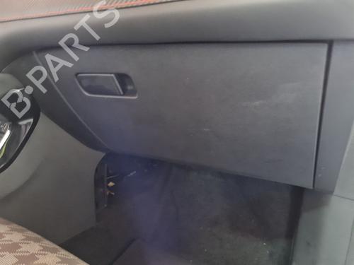 Used Glove box Glove box 38107570 38107570