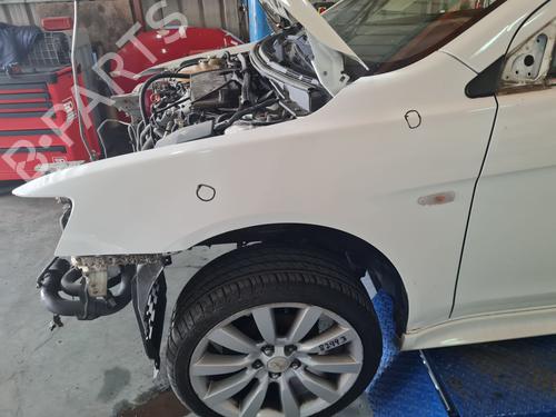 Forskærm venstre Forskærm venstre MITSUBISHI LANCER VIII Sportback (CX_A) 2.0 DI-D (CX8A) (140 hp) 33885843 33885843