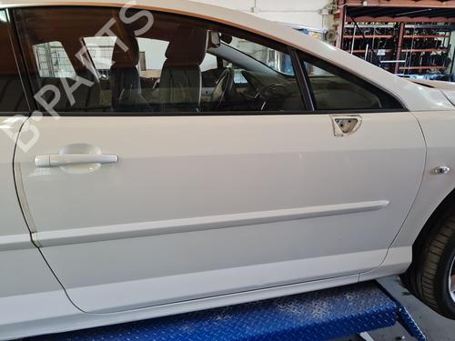 Used Right front door Right front door 37073472 37073472
