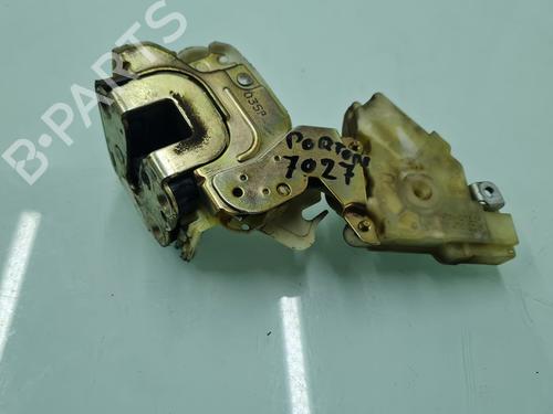 Used Tailgate lock NISSAN TERRANO II (R20) 3.0 Di 4WD (154 hp) 21656001