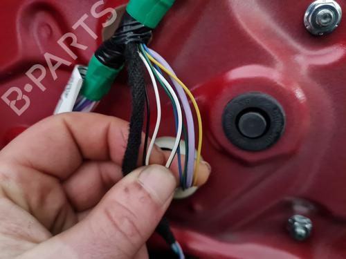 Used Front right window mechanism Front right window mechanism TOYOTA COROLLA Hatchback (_E21_, _EA1_, _EH1_) 2.0 Hybrid (MZEH12) (180 hp) 34401399 34401399