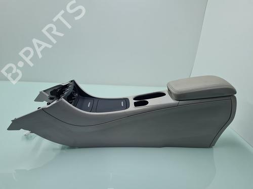 Used Middle console Middle console MERCEDES-BENZ GLA-CLASS (X156) GLA 200 CDI / d (156.908) (136 hp) 21638804 21638804