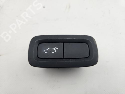 switch-volvo-xc60-ii-246-2017-32033856 main image