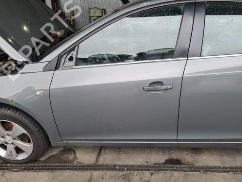 Used Left front door CHEVROLET CRUZE (J300) [2009-2025]  28376418