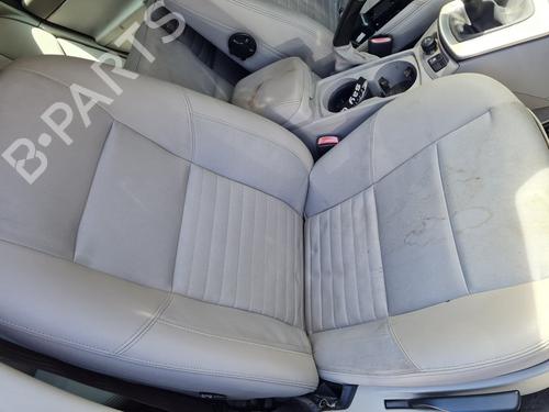 Used Right front seat VOLVO V50 (545) 1.8 (125 hp) 21766643