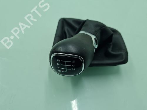Used Shift knob Shift knob SKODA OCTAVIA IV (NX3, NN3, PV3) 2.0 TDi (116 hp) 21645081 21645081