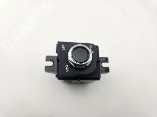 Used Switch AUDI A4 B9 Avant (8W5, 8WD) 30 TDI (122 hp) 31638523