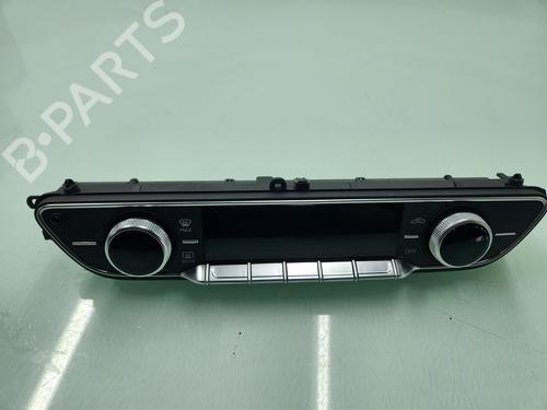 AC Styreenhet / Manøvreringsenhet AUDI A4 B9 (8W2, 8WC) 35 TDI (150 hp) 26697678