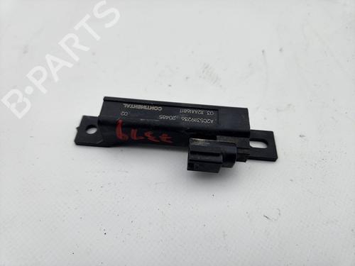 Antenne/Base NISSAN X-TRAIL III (T32_, T32R, T32RR) [2013-2025]  30121283