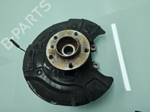 Used Right rear steering knuckle BMW X4 (F26) xDrive 20 d (190 hp) 21638595