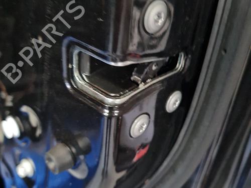 front-right-lock-toyota-c-hr-_x1_-2016-38511527 main image