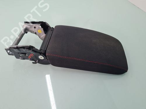 Used Armrest / Center console VW GOLF VI (5K1) [2008-2014]  22412032