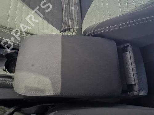 Used Armrest / Center console VW SCIROCCO III (137, 138) 2.0 TDI (140 hp) 21656303