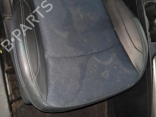 Right front seat SSANGYONG TIVOLI 1.6 XDi 160 | BP40195630C16 - Image 3