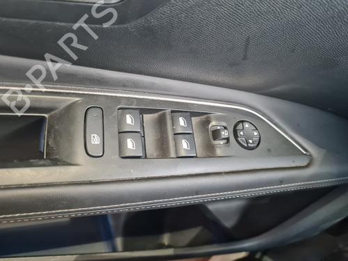 Used Left front window switch PEUGEOT 3008 II SUV (MC_, MR_, MJ_, M4_) [2016-2025]  23884578