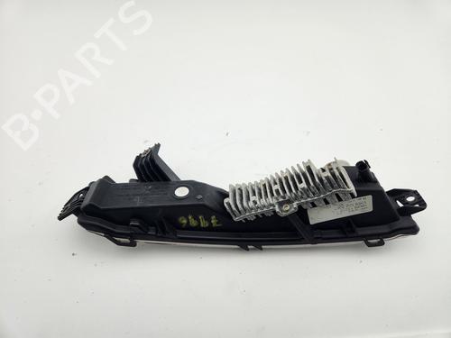 Right front fog light JAGUAR F-PACE (X761) 2.0 Ti4 AWD | BP31094330C31 - Image 4