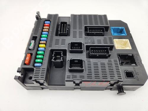 Used Fuse box PEUGEOT 207 (WA_, WC_) [2006-2015]  28276231