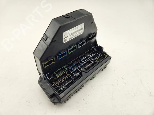 Used Fuse box Fuse box MERCEDES-BENZ C-CLASS T-Model (S204) C 220 CDI 4-matic (204.284) (170 hp) 33957403 33957403