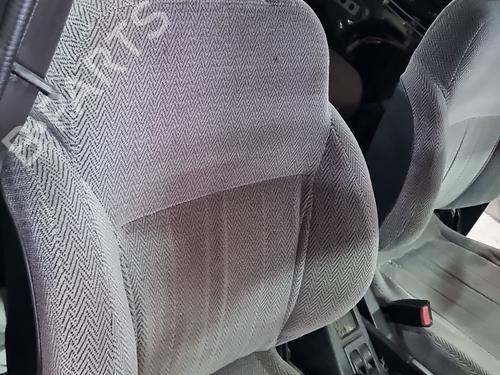 Used Right front seat Right front seat 37440963 37440963