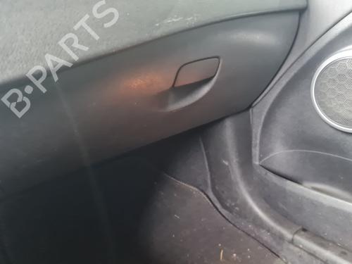 Used Glove box RENAULT MEGANE III Hatchback (BZ0/1_, B3_) 1.5 dCi (BZ09, BZ0D, BZ1W, BZ29, BZ14) (110 hp) 25136402