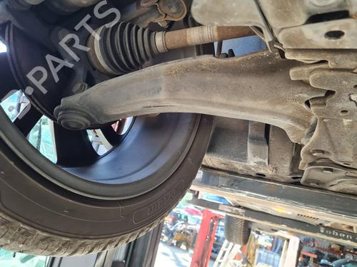 Used Right front suspension arm RENAULT CLIO IV (BH_) [2012-2021]  21653576
