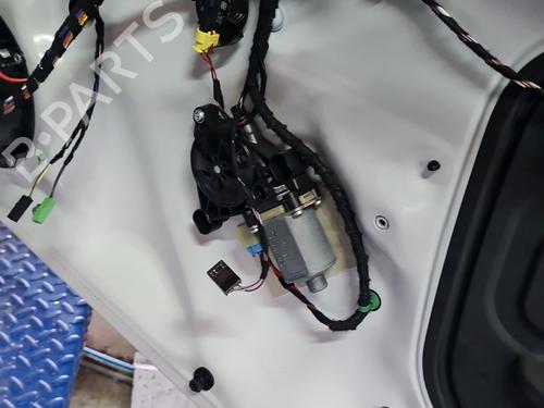 Vindusheismekanisme høyre foran Vindusheismekanisme høyre foran VW GOLF VII (5G1, BQ1, BE1, BE2) 2.0 GTD (184 hp) 37467287 37467287